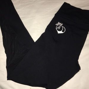 Black Booty Queen Leggings